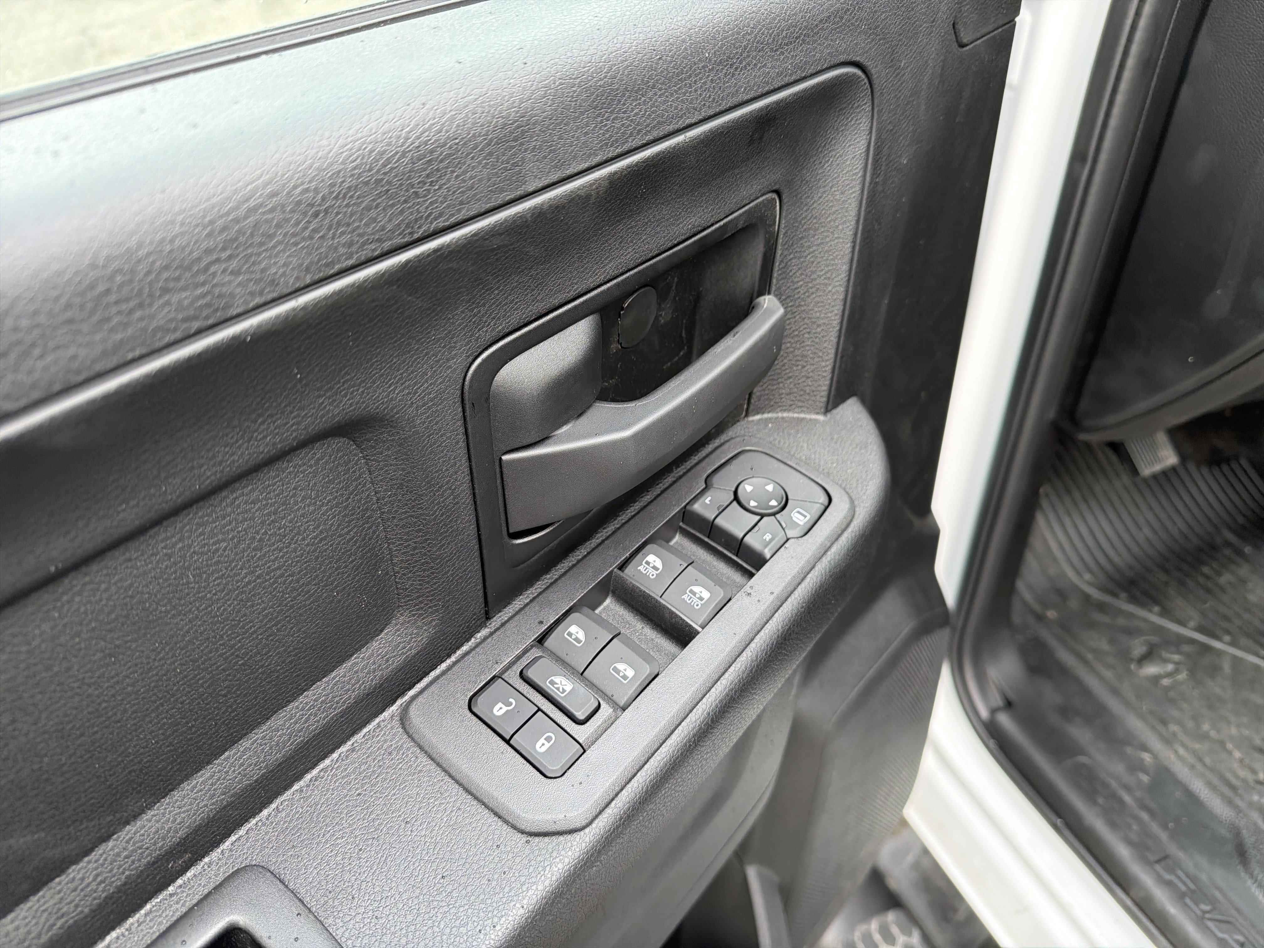 New 2026 RAM 3500 Tradesman w/ Chrome Appearance Group AWD/4WD image 13