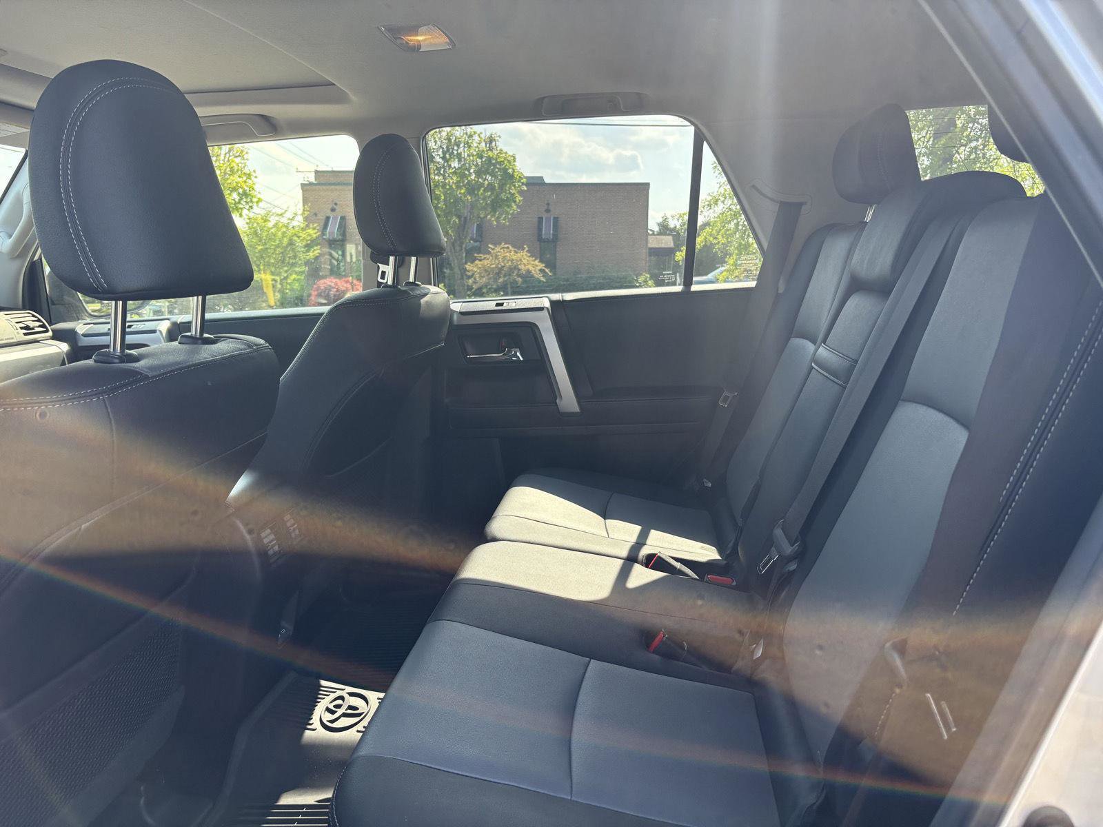 Used 2023 Toyota 4Runner SR5 Premium w/ Moonroof Package AWD/4WD image 23