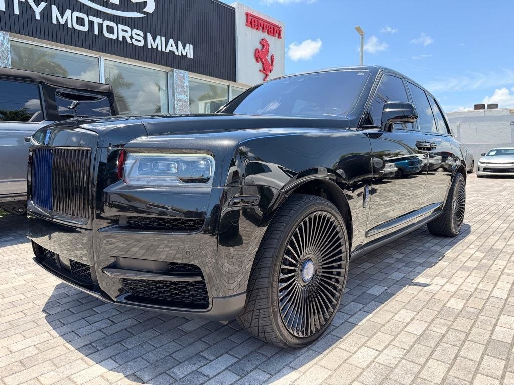 Used 2022 Rolls-Royce Cullinan AWD/4WD image 3