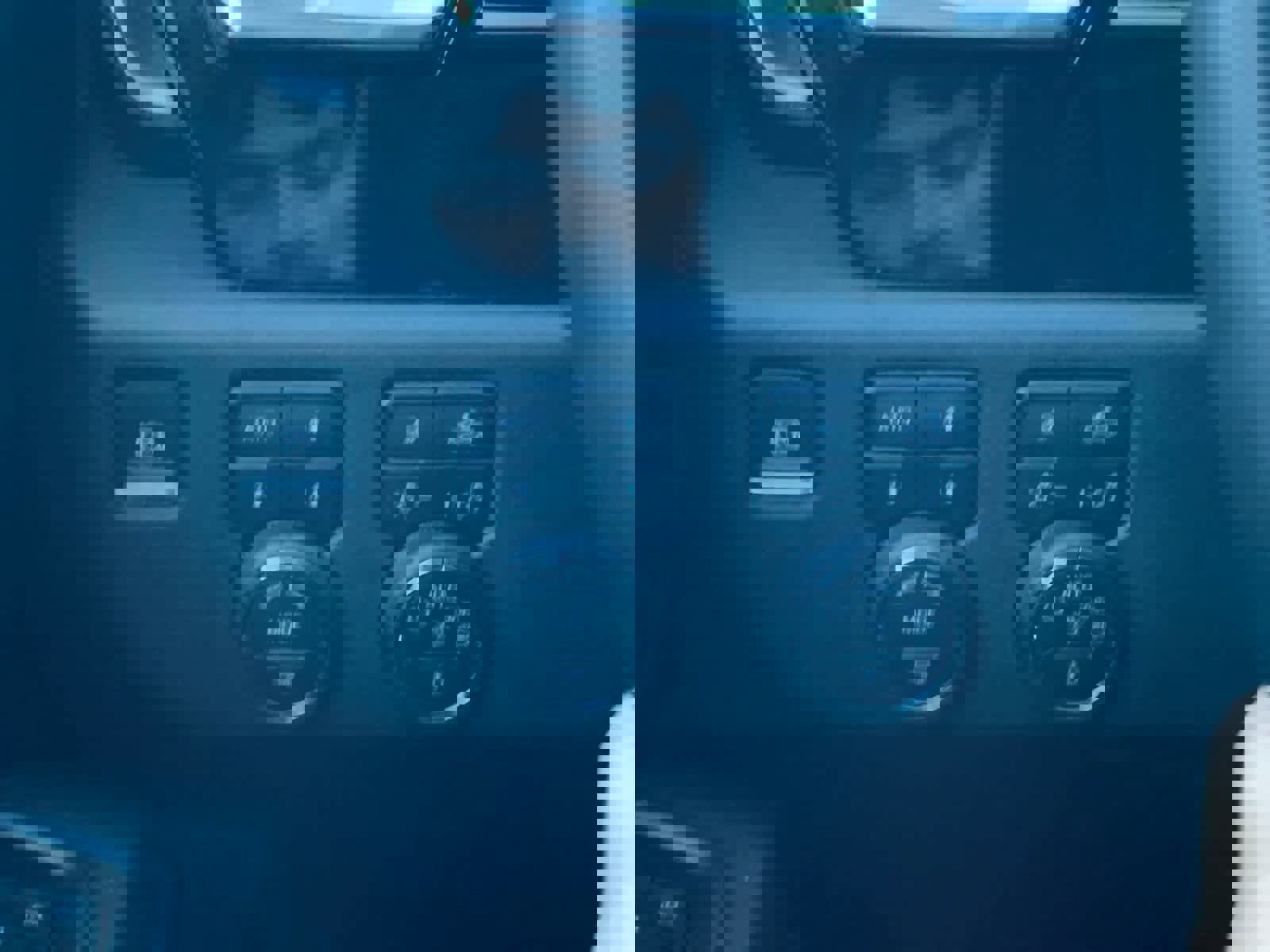 Certified 2025 Chevrolet Silverado 2500 LTZ w/ LTZ Convenience Package image 21