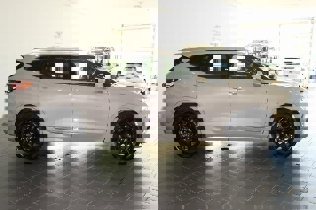 Used 2021 Chevrolet Blazer Premier w/ Driver Confidence II Package image 6