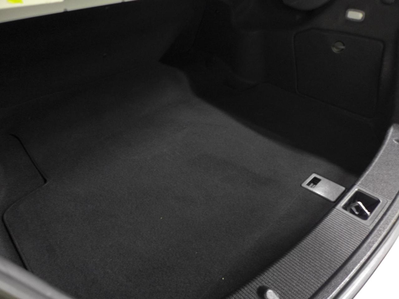 Used 2009 Mercedes-Benz C 300 4MATIC Sedan image 64
