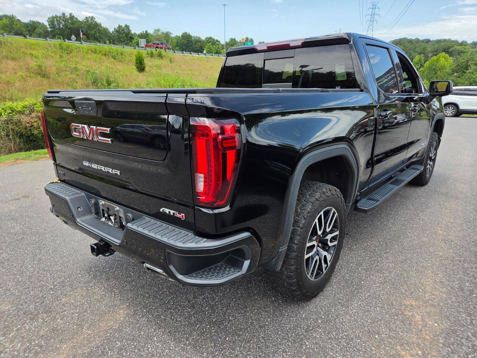Used 2019 GMC Sierra 1500 AT4 w/ AT4 Premium Package AWD/4WD image 7