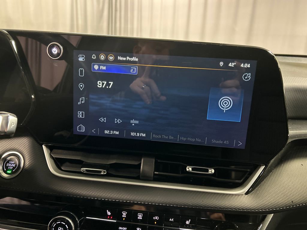 Used 2025 Chevrolet Equinox LT image 16