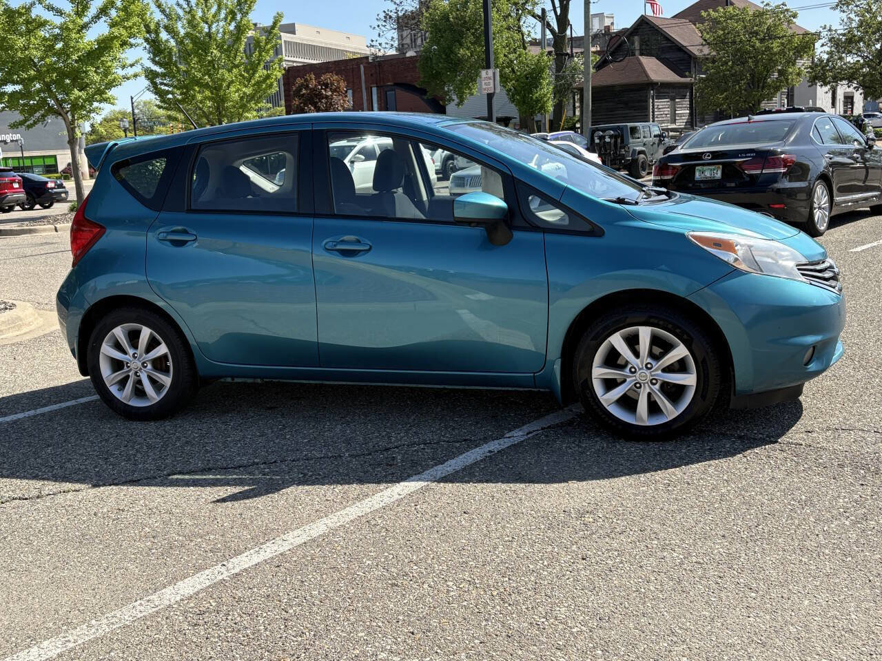 Used 2015 Nissan Versa Note FWD image 10