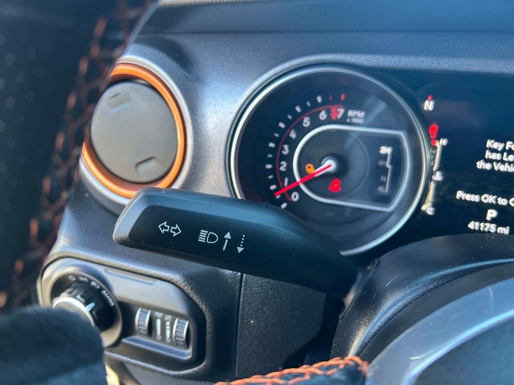 Used 2022 Jeep Gladiator Mojave image 24