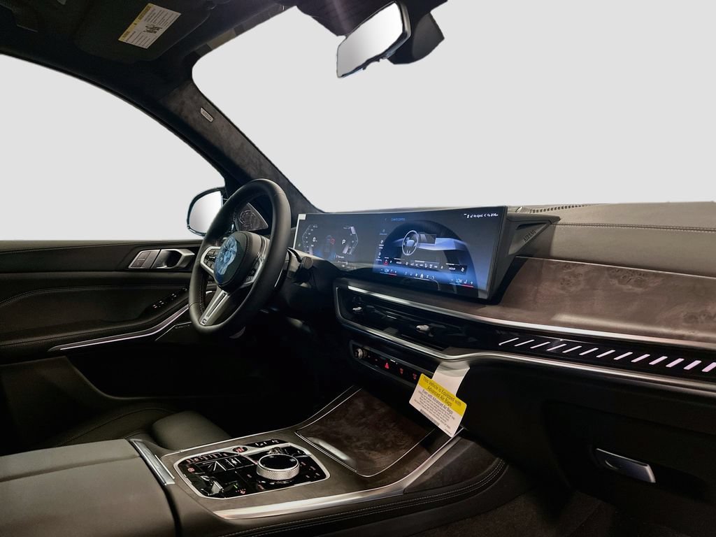 New 2027 BMW X7 M60i AWD/4WD image 32