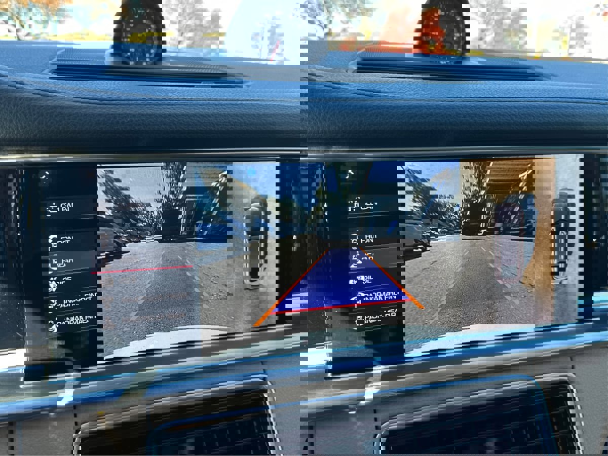 Used 2019 Porsche Panamera 4S image 41