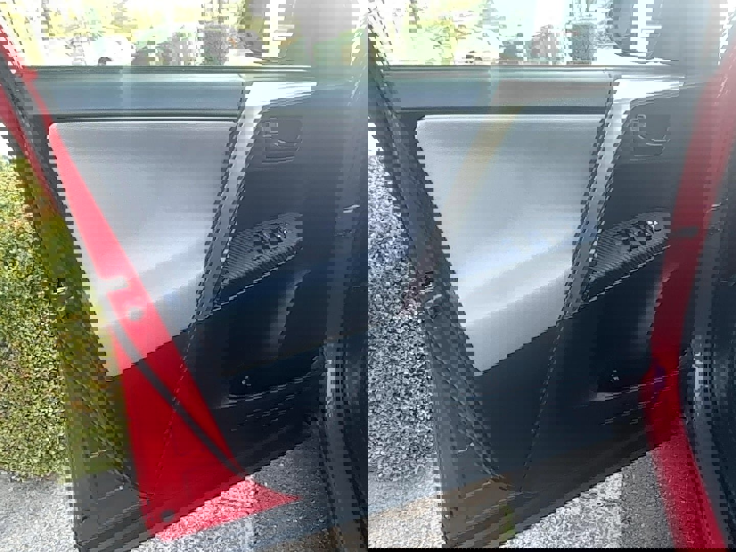 Used 2014 Toyota RAV4 LE image 12