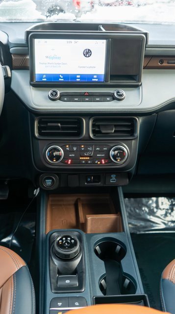 Used 2022 Ford Maverick Lariat w/ Lariat Luxury Package image 15