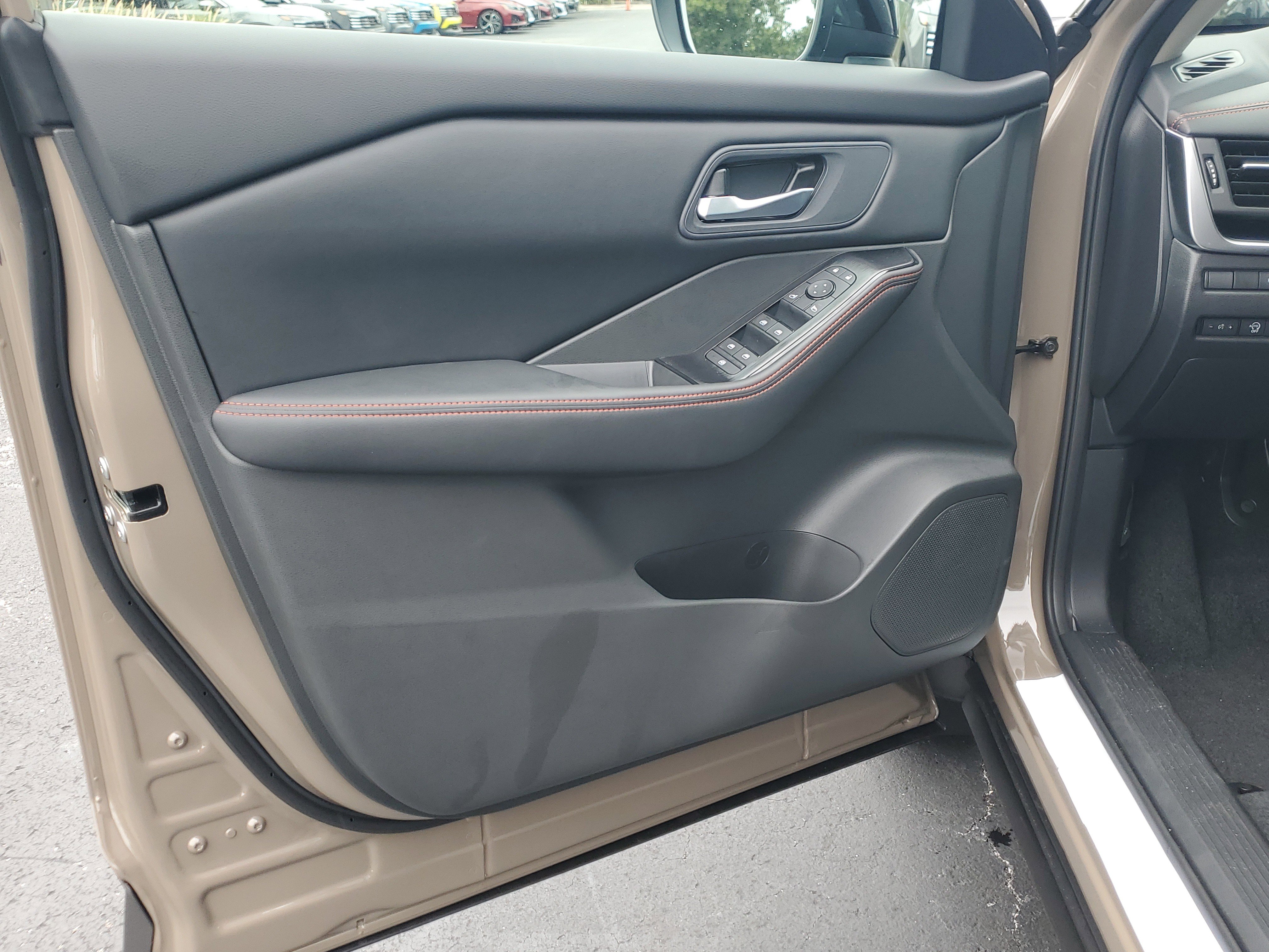 New 2026 Nissan Rogue SV image 10