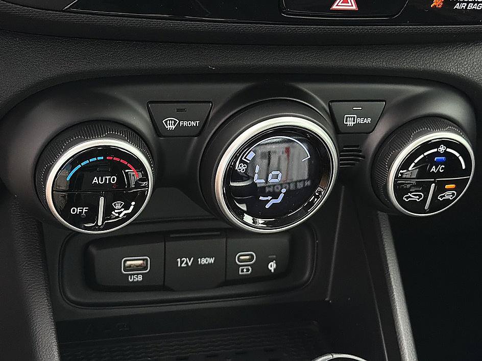 New 2026 Hyundai Venue SEL FWD image 13
