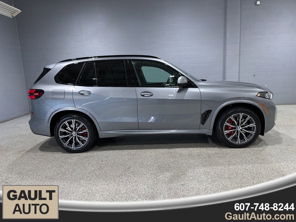 New 2026 BMW X5 xDrive40i w/ M Sport Package image 2