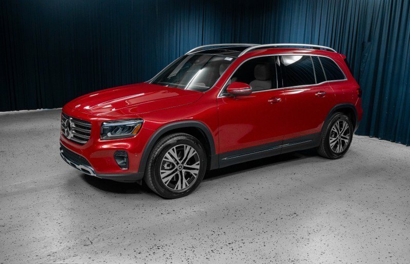 Certified 2026 Mercedes-Benz GLB 250 image 1