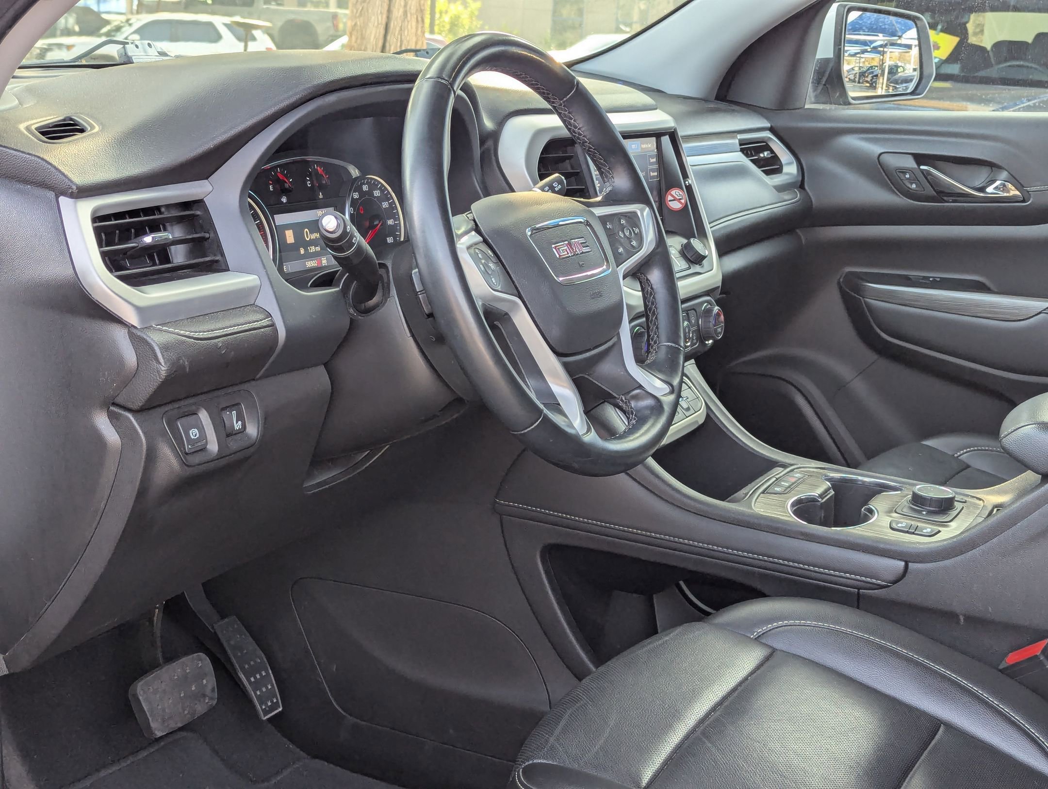 Used 2023 GMC Acadia SLT image 13