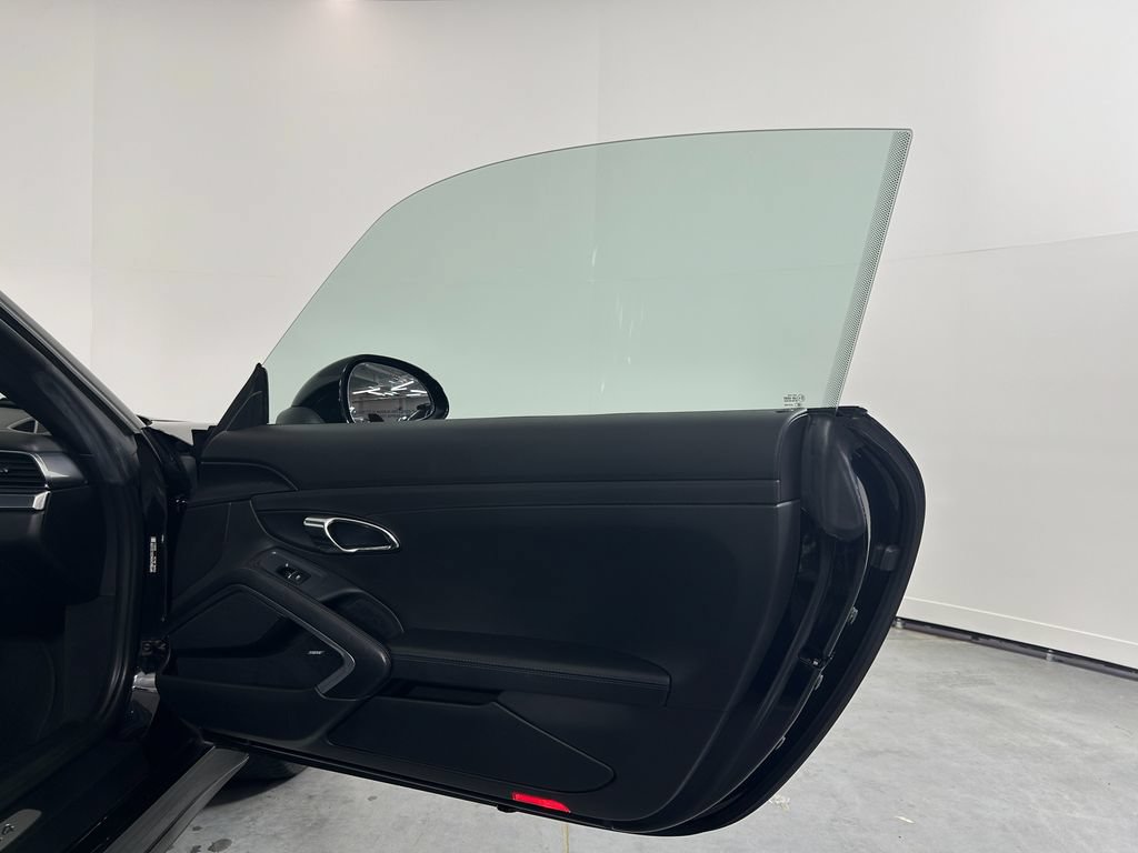 Certified 2016 Porsche 911 Targa 4 AWD/4WD image 26