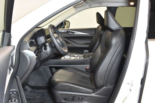 Certified 2026 INFINITI QX60 Luxe w/ Cargo Package AWD/4WD image 7