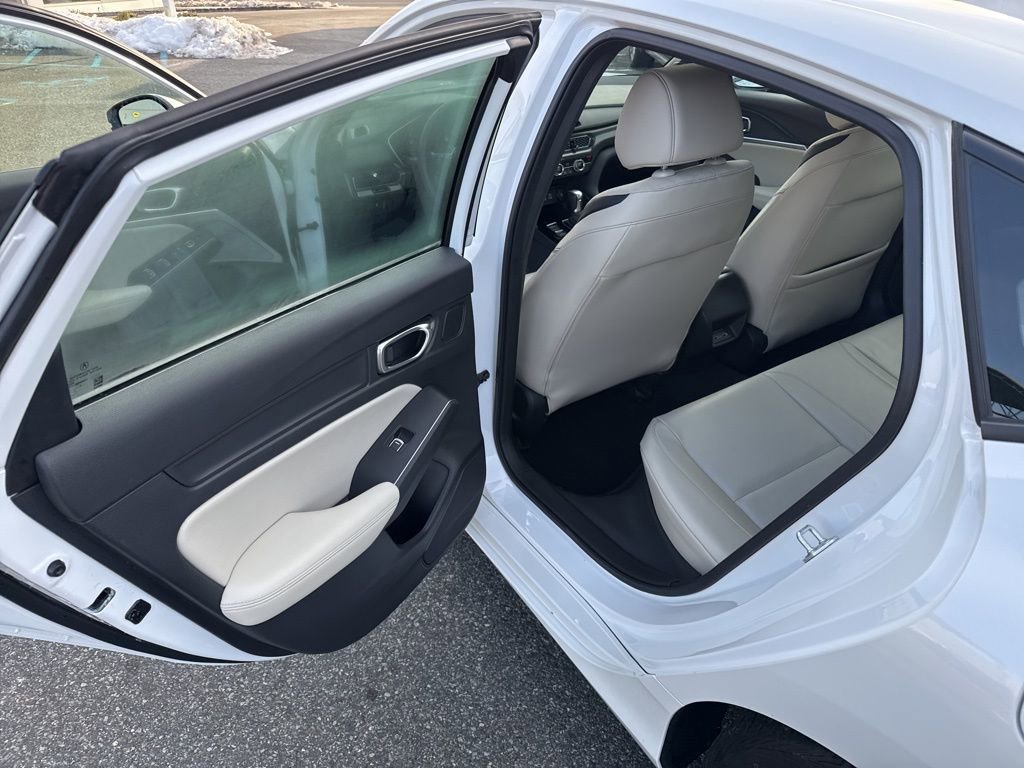 Used 2023 Acura Integra A-Spec image 16