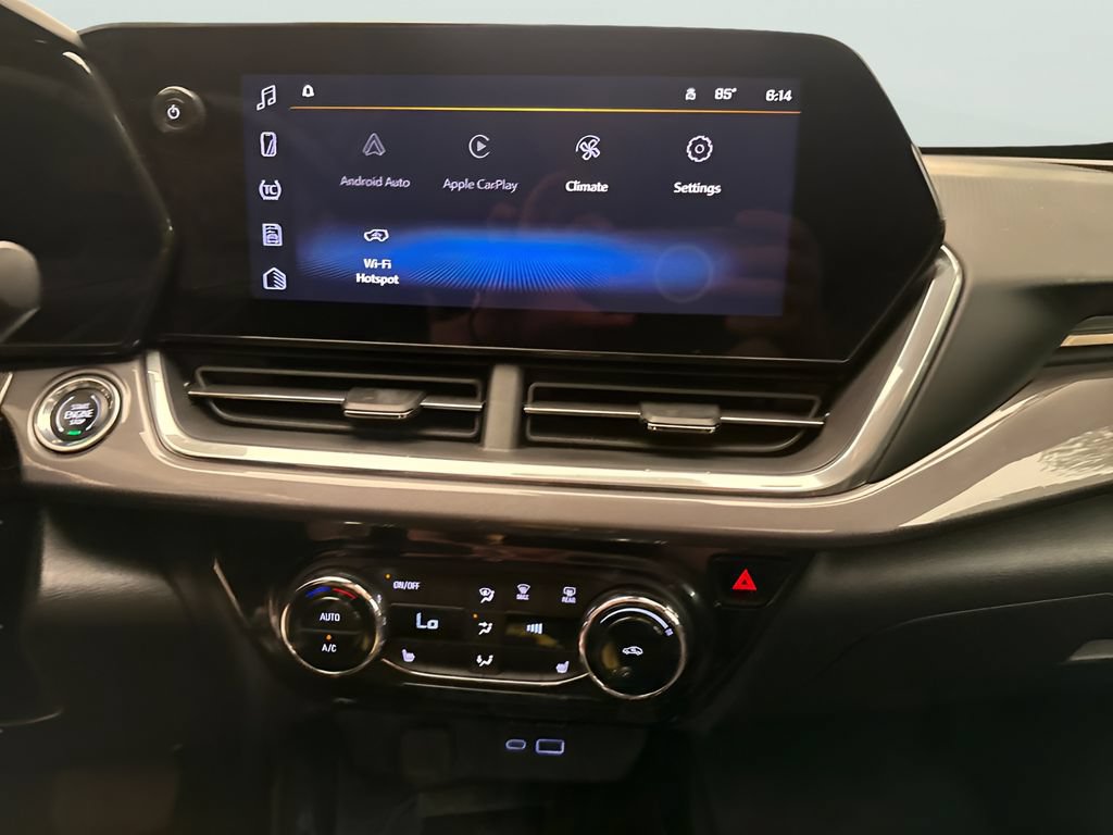 Used 2024 Chevrolet Trax ACTIV w/ Sunroof Package FWD image 26