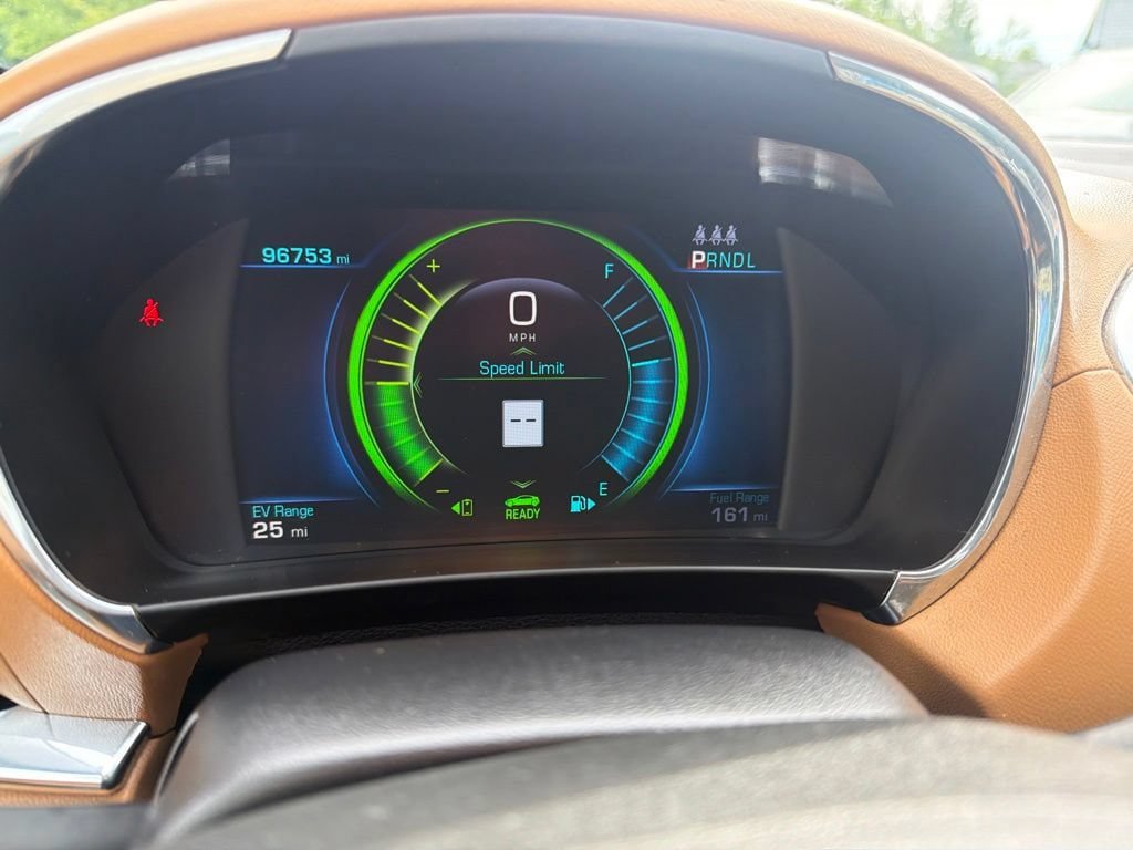 Used 2016 Chevrolet Volt Premier w/ Driver Confidence Package FWD image 21