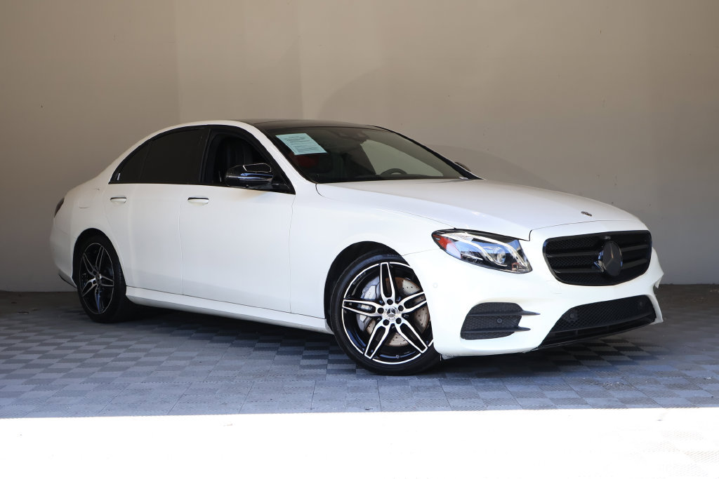 Used 2020 Mercedes-Benz E 350 Sedan image 2
