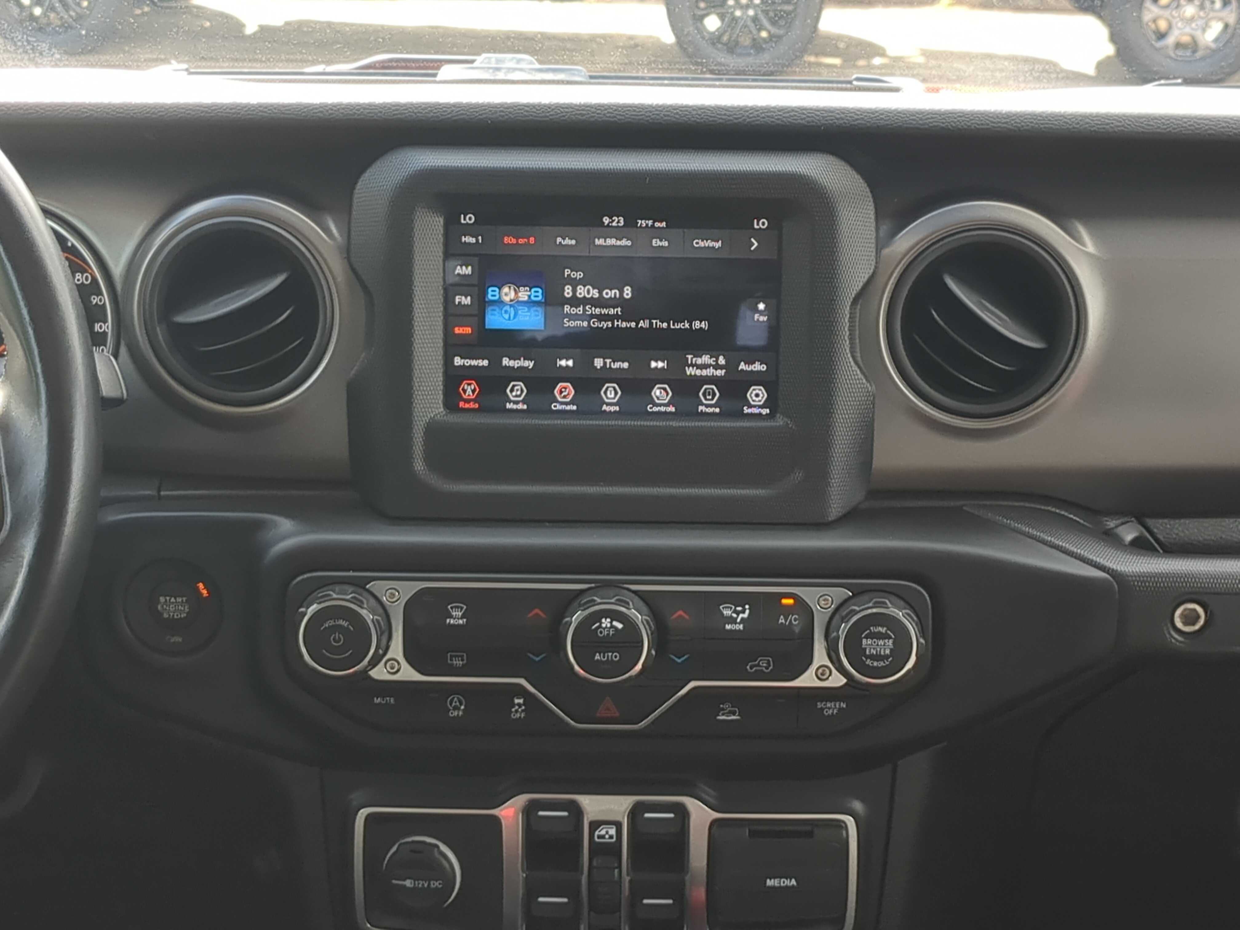 Used 2021 Jeep Gladiator Sport AWD/4WD image 16