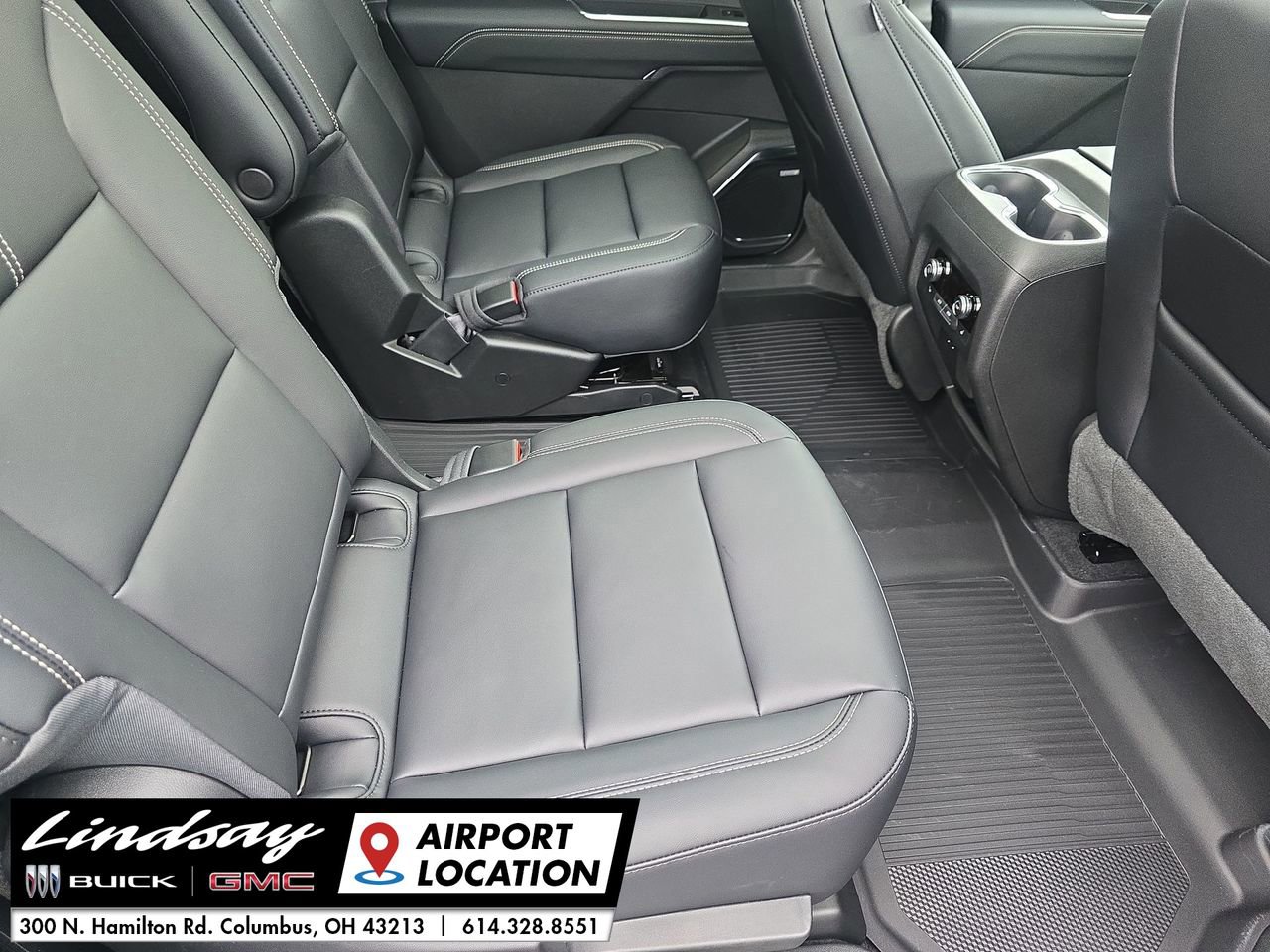 New 2026 GMC Acadia Elevation image 28