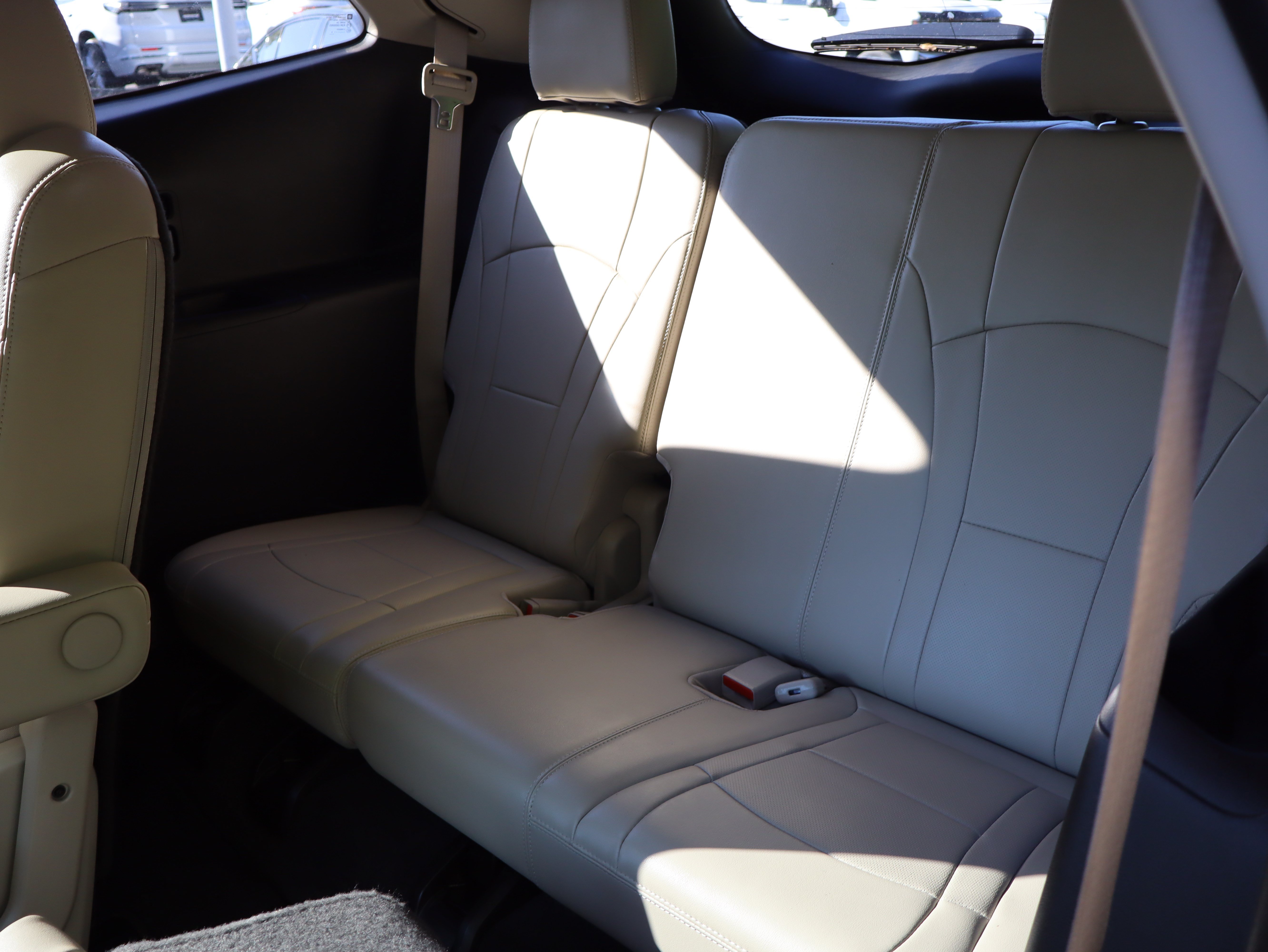 Used 2019 Buick Enclave Essence FWD image 39