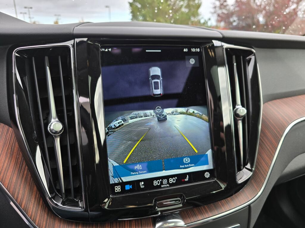 Used 2023 Volvo XC60 B5 Plus w/ Climate Package image 28