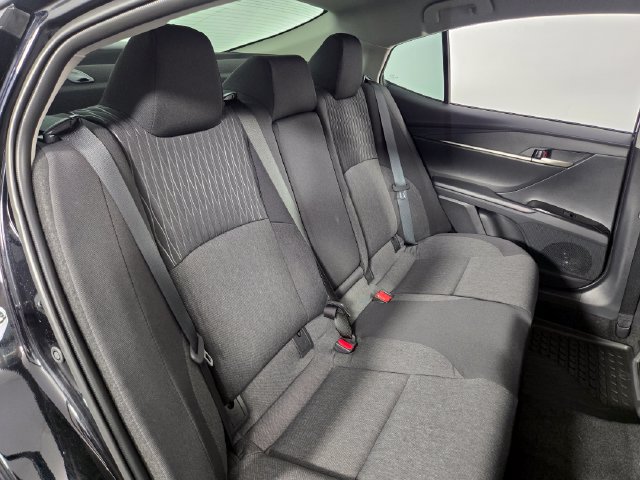 Used 2026 Toyota Camry LE w/ Convenience Package FWD image 17