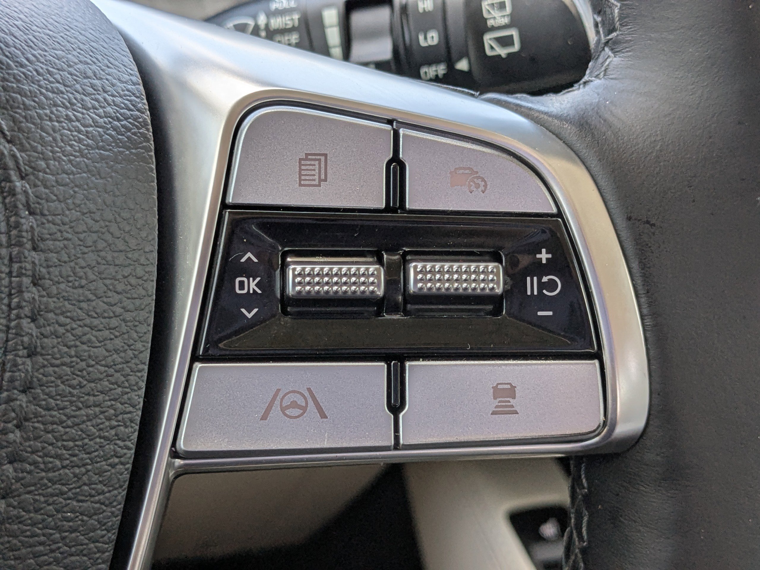 Certified 2024 Kia Telluride SX Prestige image 33