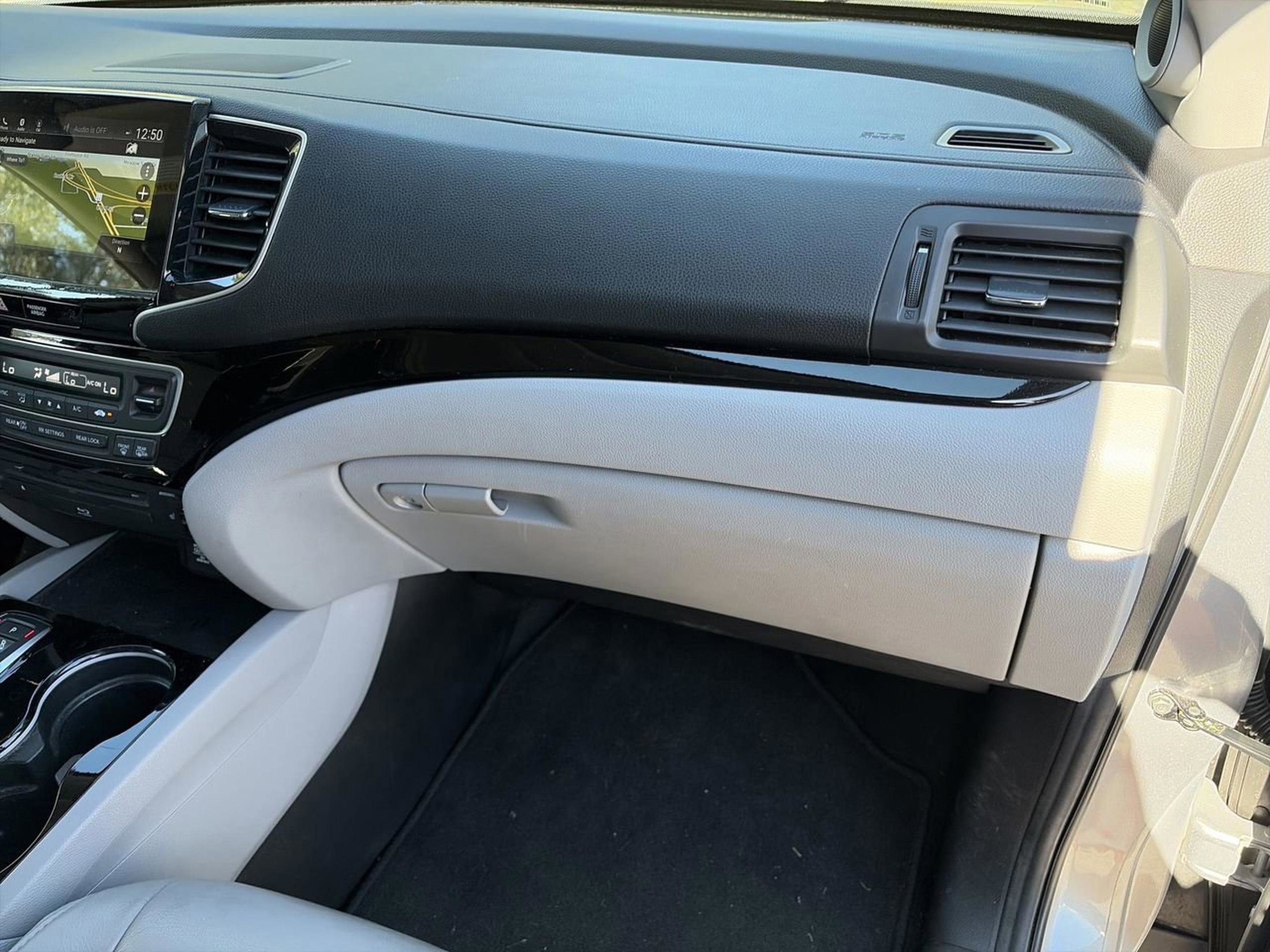 Certified 2021 Honda Pilot Touring image 21