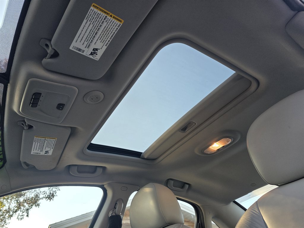 Used 2010 Chevrolet Impala LT w/ Luxury Edition Package image 12