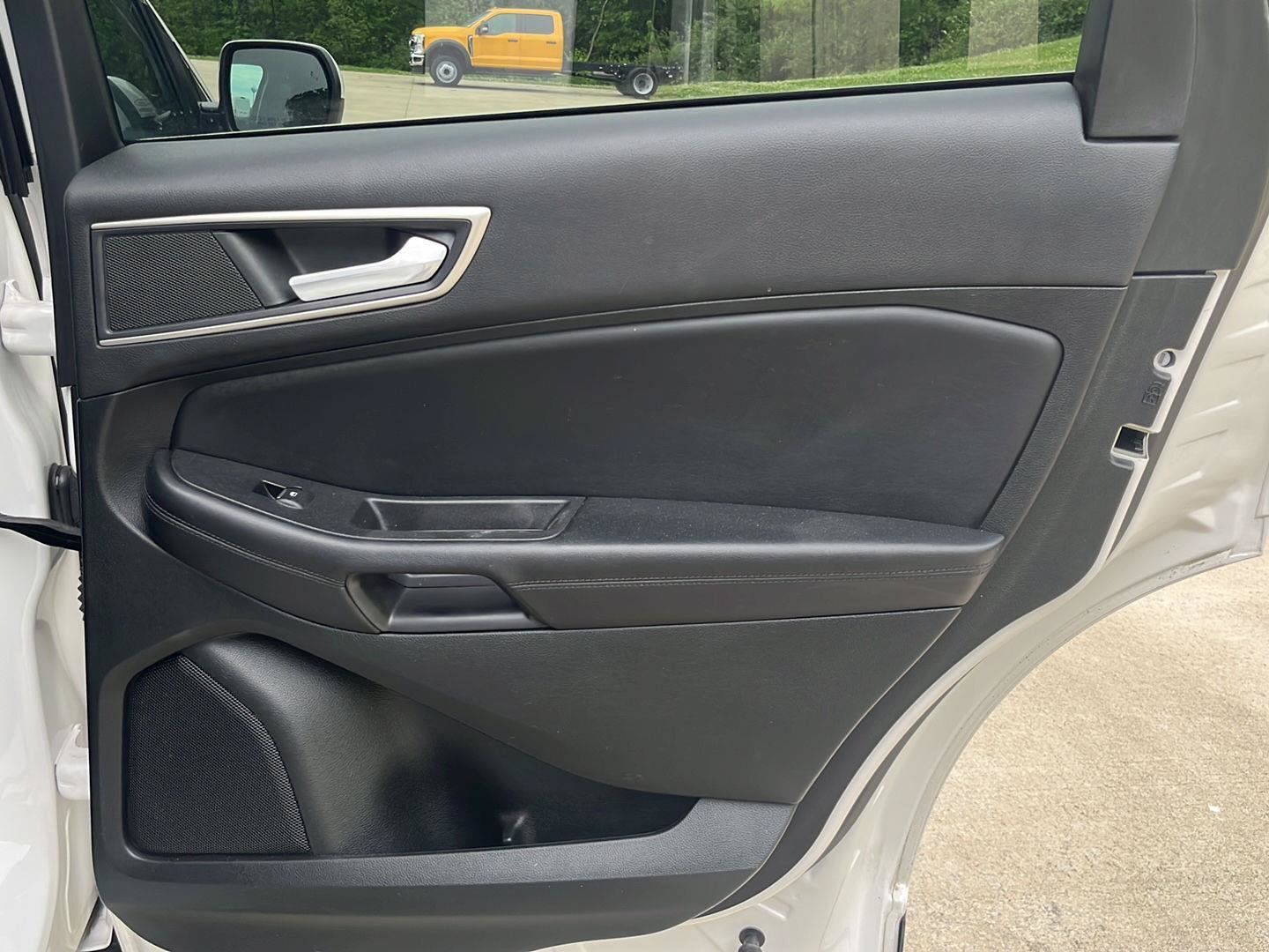 Used 2022 Ford Edge SEL w/ Convenience Package AWD/4WD image 30