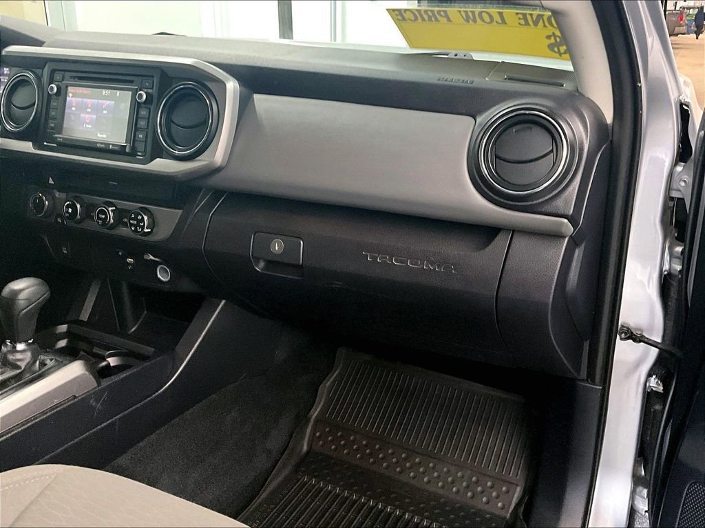 Used 2018 Toyota Tacoma SR5 image 13