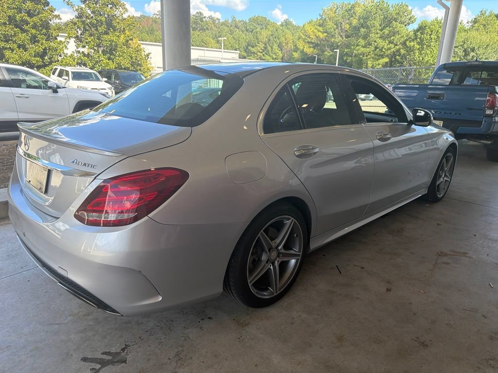 Used 2015 Mercedes-Benz C 300 4MATIC Sedan image 3
