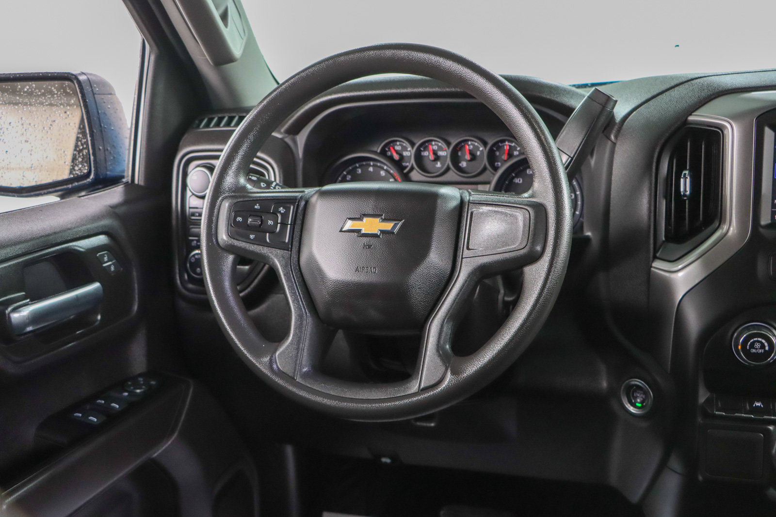 Used 2024 Chevrolet Silverado 1500 Custom AWD/4WD image 12