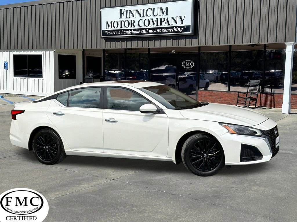 Used 2025 Nissan Altima 2.5 SV w/ SV Special Edition Package