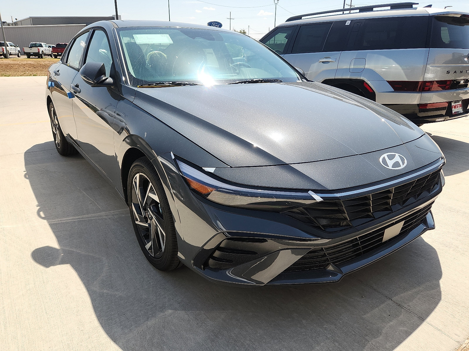 New 2026 Hyundai Elantra Limited FWD image 4