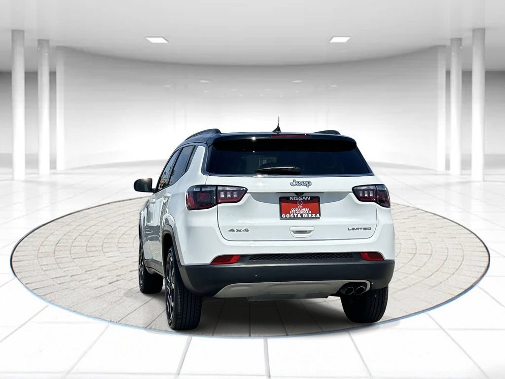 Used 2022 Jeep Compass Limited image 3