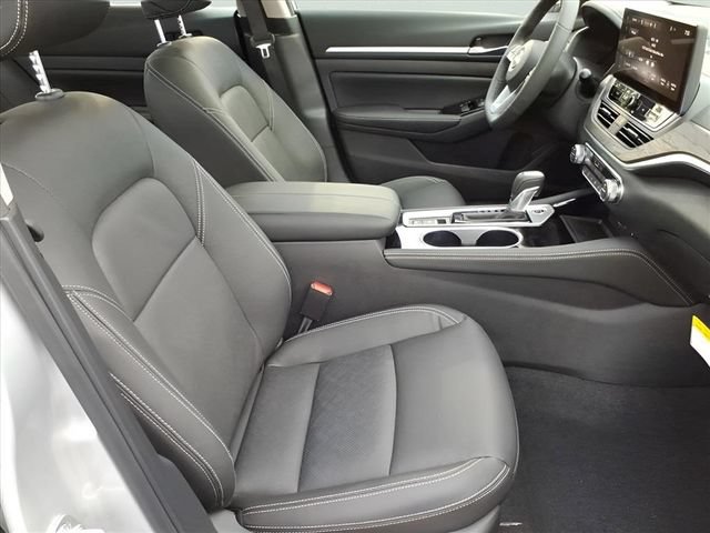New 2025 Nissan Altima 2.5 SL FWD image 19