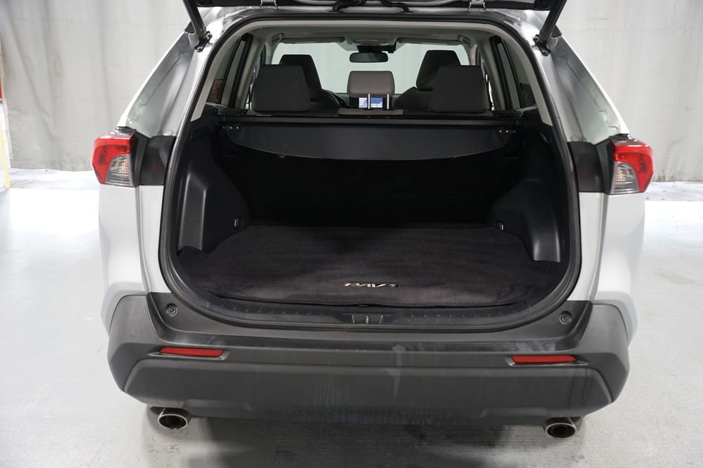 Used 2019 Toyota RAV4 XLE image 35