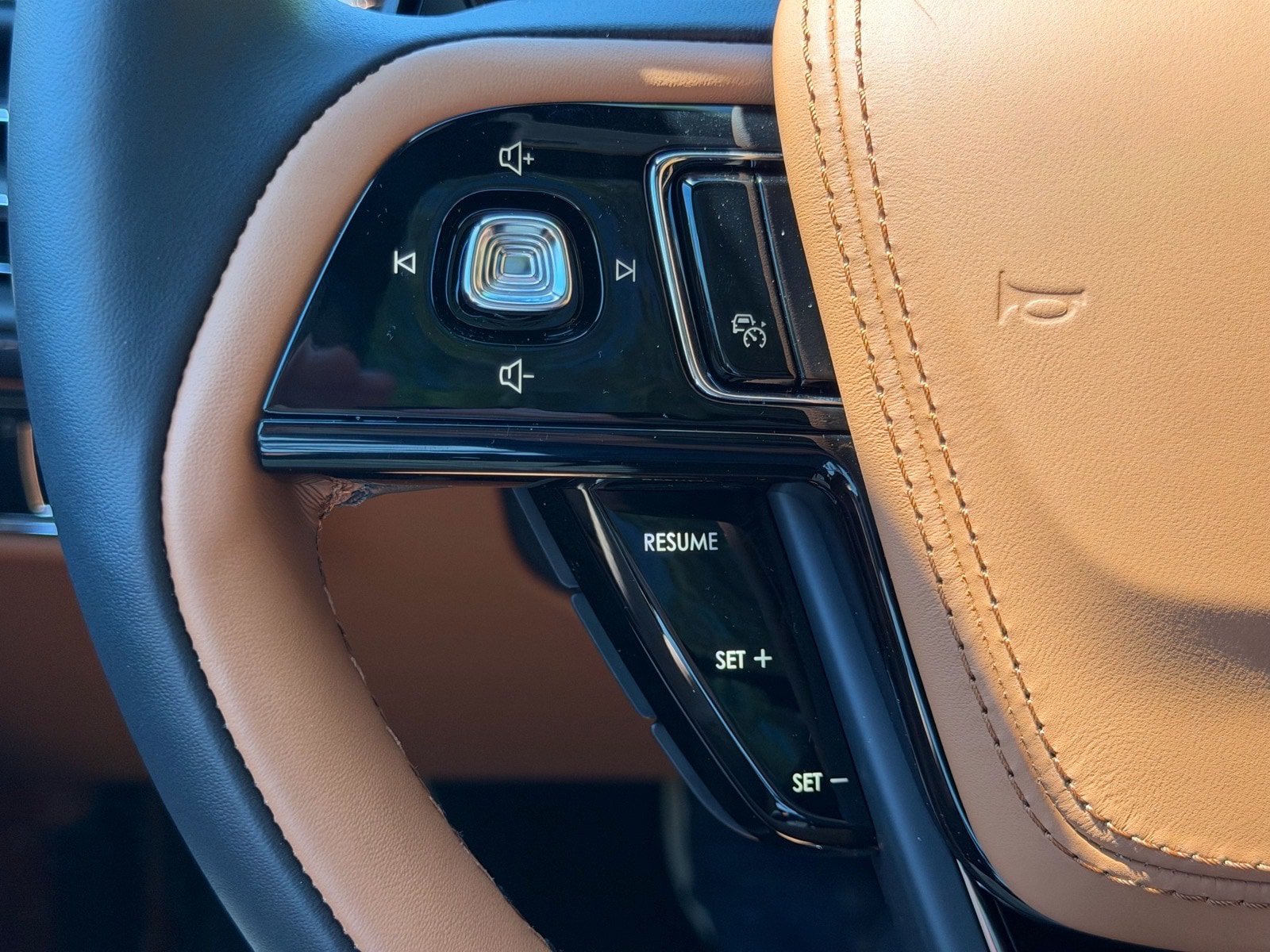 New 2026 Lincoln Aviator Black Label AWD/4WD image 29