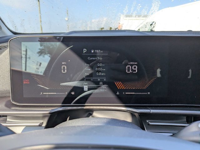 Used 2026 Kia Sportage EX FWD image 30