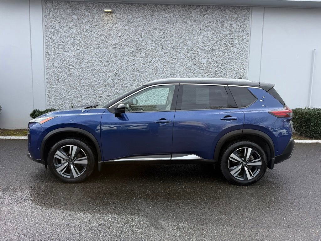 Used 2023 Nissan Rogue SL w/ SL Premium Package image 3