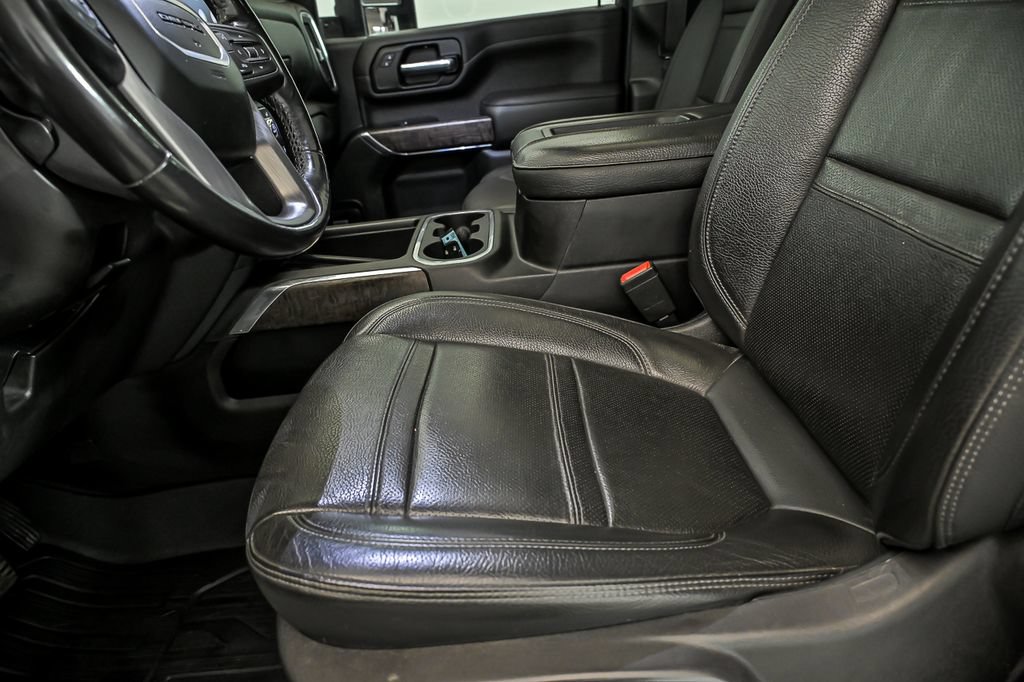 Used 2022 GMC Sierra 3500 Denali AWD/4WD image 13