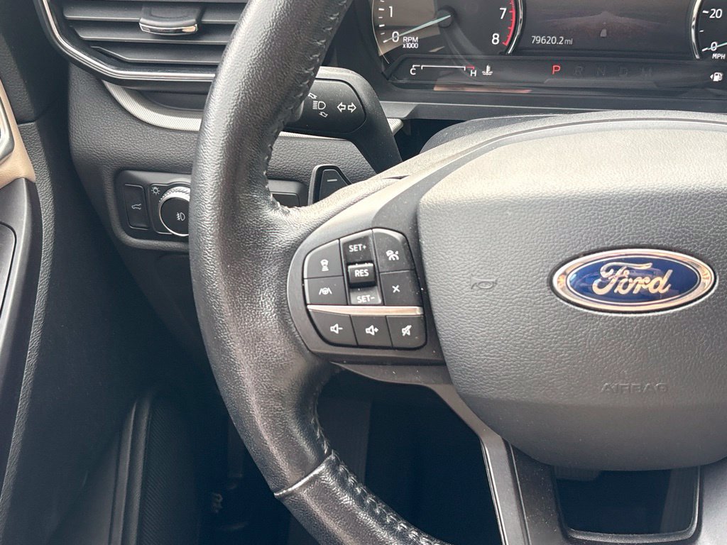Used 2020 Ford Explorer XLT w/ Equipment Group 202A AWD/4WD image 25