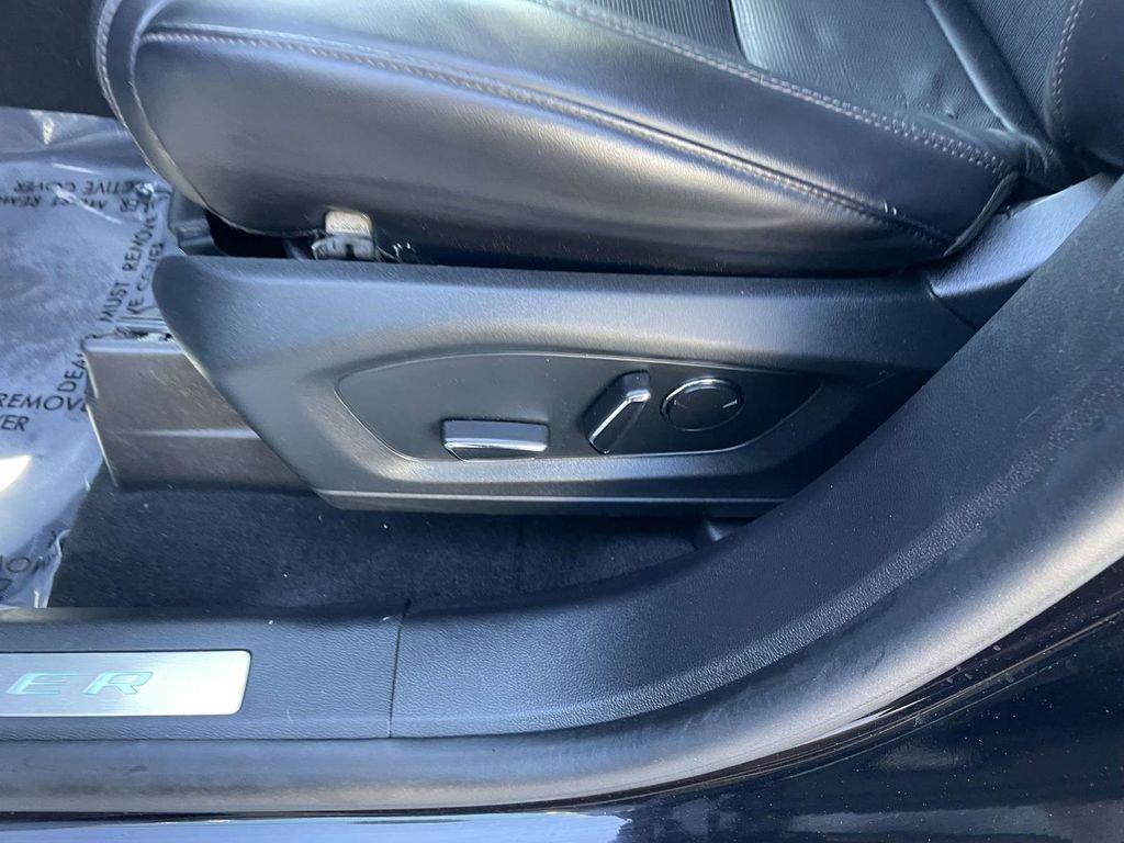 Used 2020 Ford Explorer Platinum AWD/4WD image 29