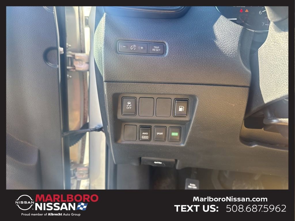 Certified 2018 Nissan Rogue S image 20