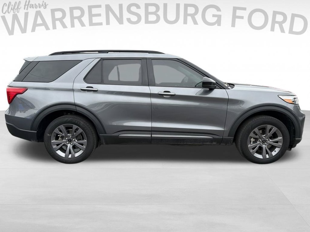 Used 2022 Ford Explorer XLT w/ Equipment Group 202A AWD/4WD image 8